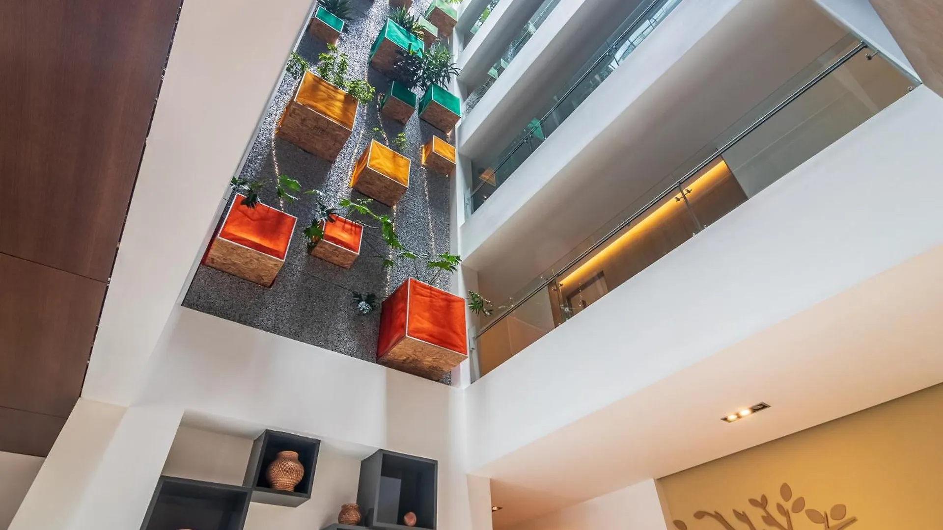 Biohotel Organic Suites Bogotá 4*,